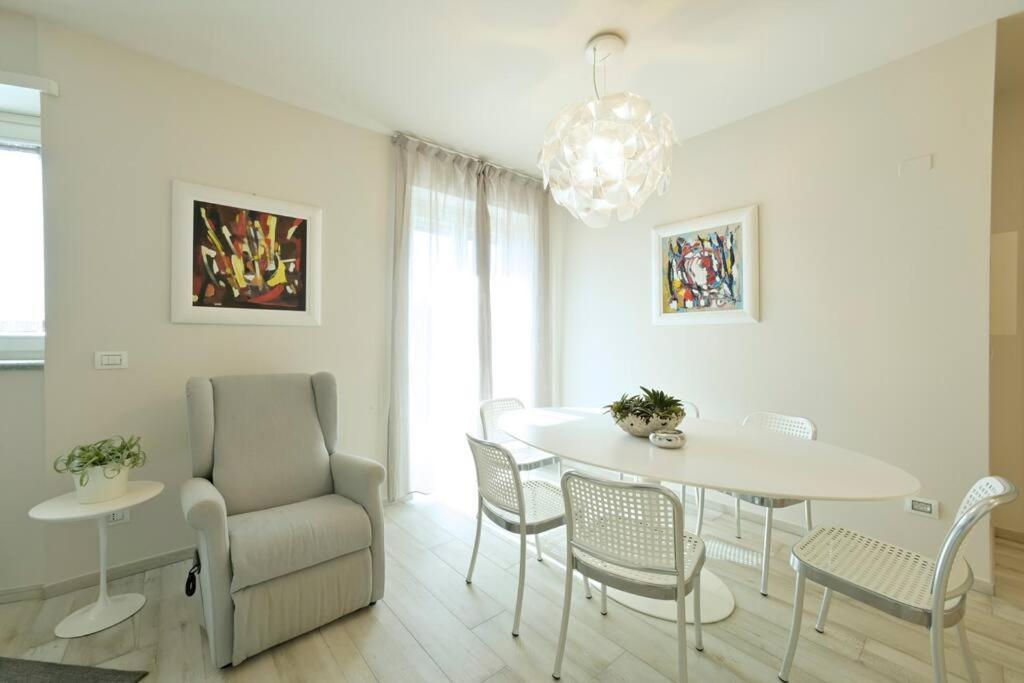 Luxury Apartament Con Garage Vista Mare Alassio Per 6 Persone Buitenkant foto
