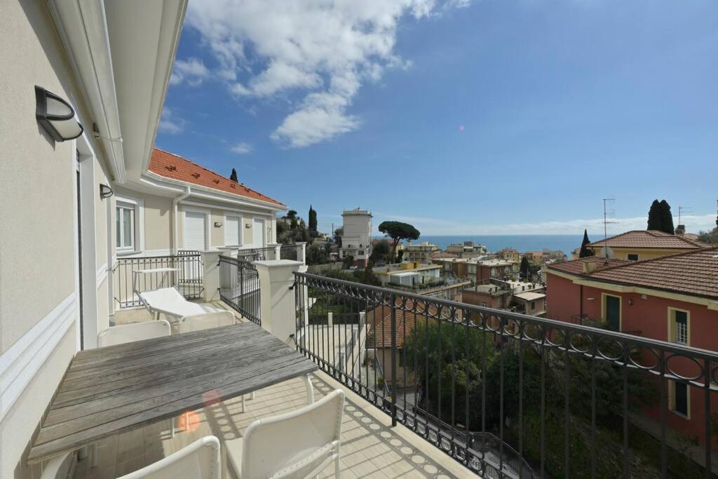 Luxury Apartament Con Garage Vista Mare Alassio Per 6 Persone Buitenkant foto